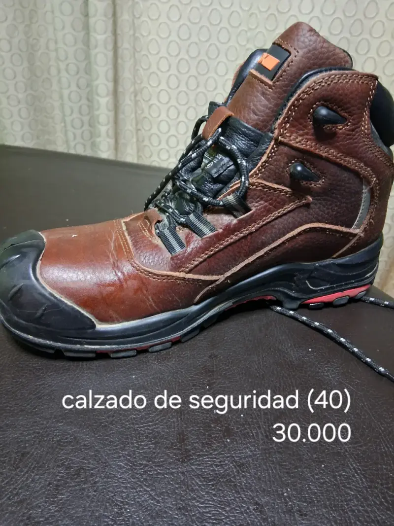 Botas de seguridad marrones