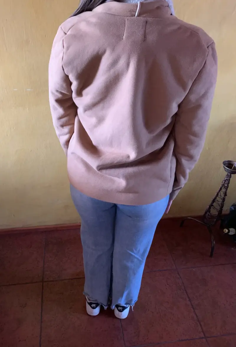 Chaqueta camel con interior de lana - 4