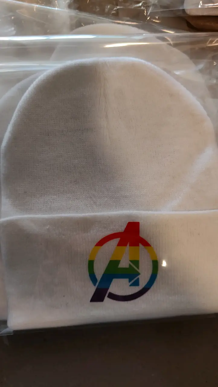 Gorro blanco con estampado colorido - 5