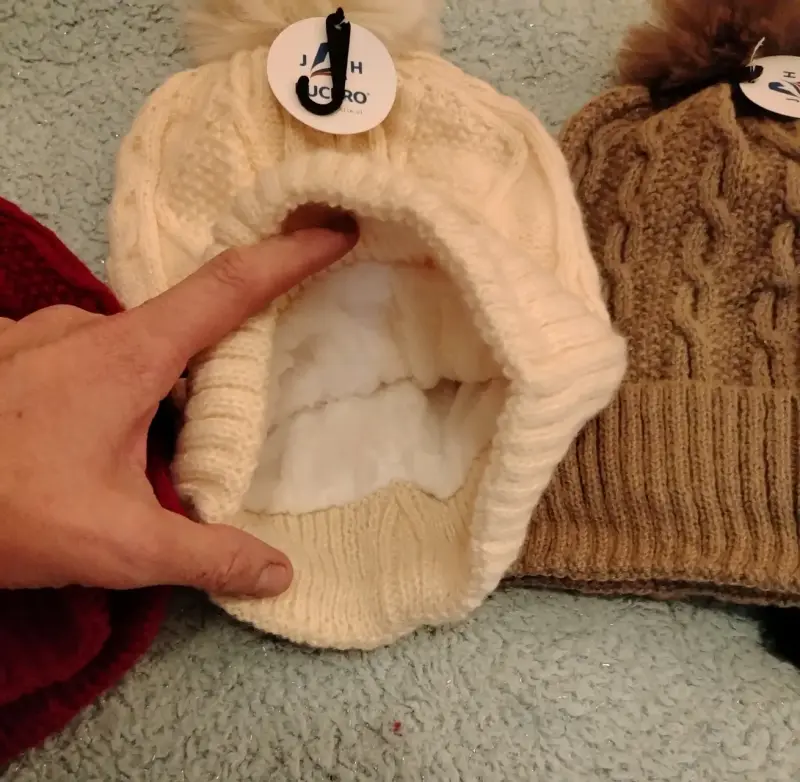 Gorros de lana con chiporro interior. - 2