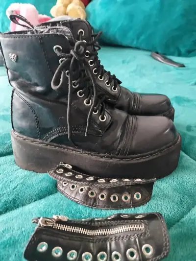 Botas negras con plataforma y apliques cmoran 37 - miniatura 3
