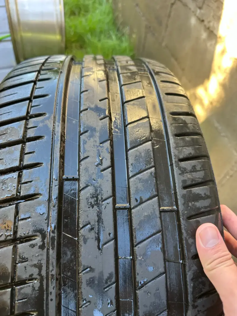 Michelin Pilot Sport 3 225/40/19 - 2