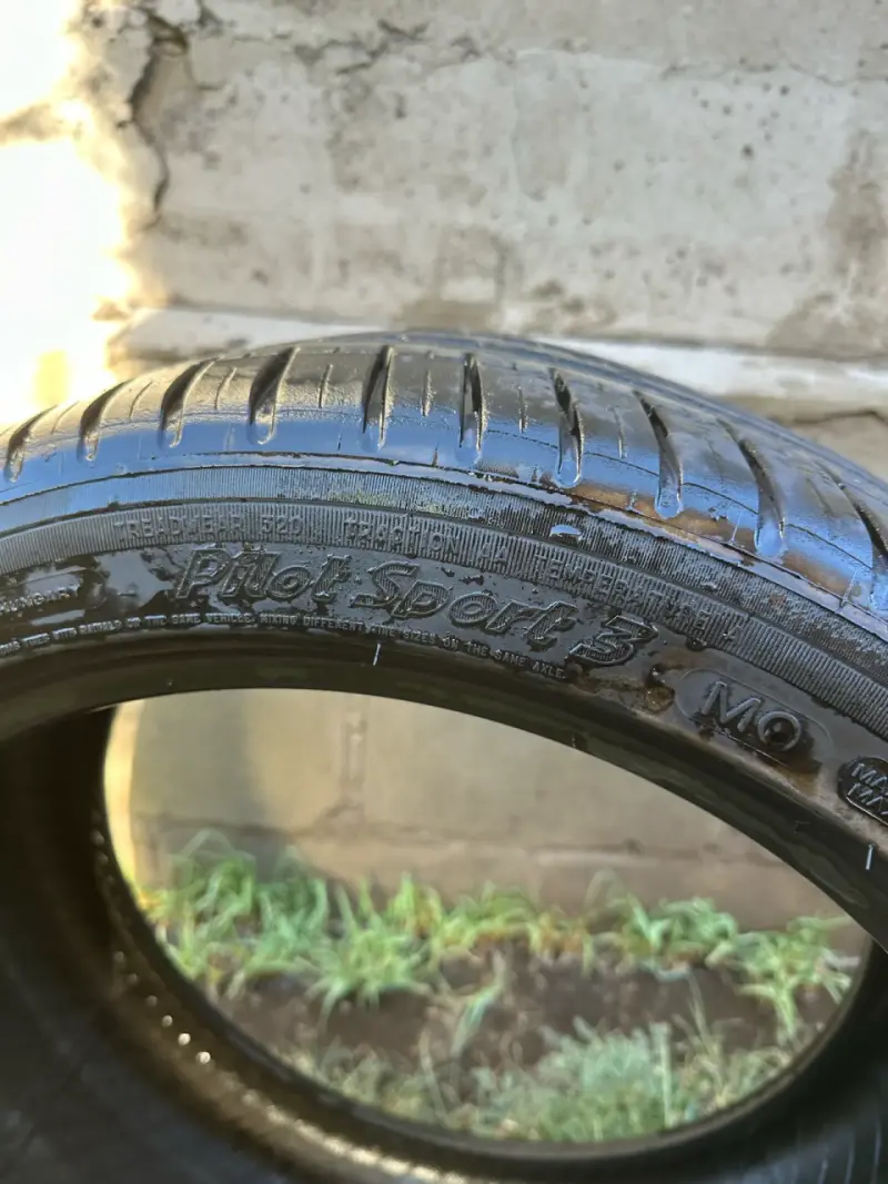 Michelin Pilot Sport 3 225/40/19 - 3