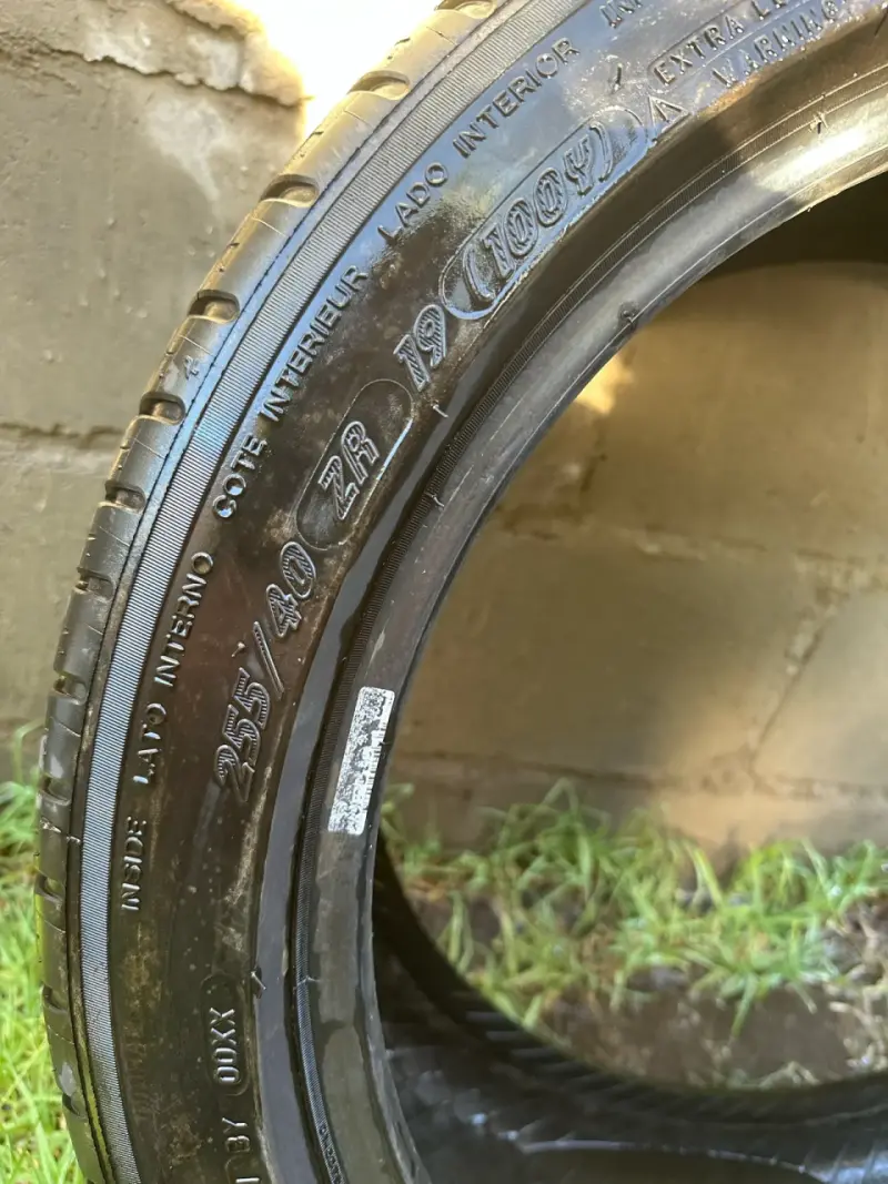 Michelin Pilot Sport 3 225/40/19 - 5