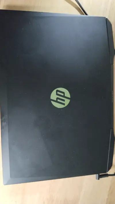 Laptop HP Pavilion gaming - miniatura 4