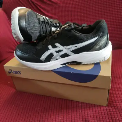 Zapatillas deportivas Asics negras - Nuevas - miniatura 1