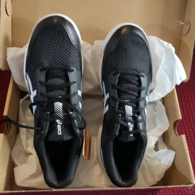 Zapatillas deportivas Asics negras - Nuevas - miniatura 2