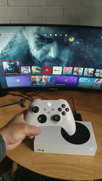 Consola Xbox Series S con control - miniatura 1