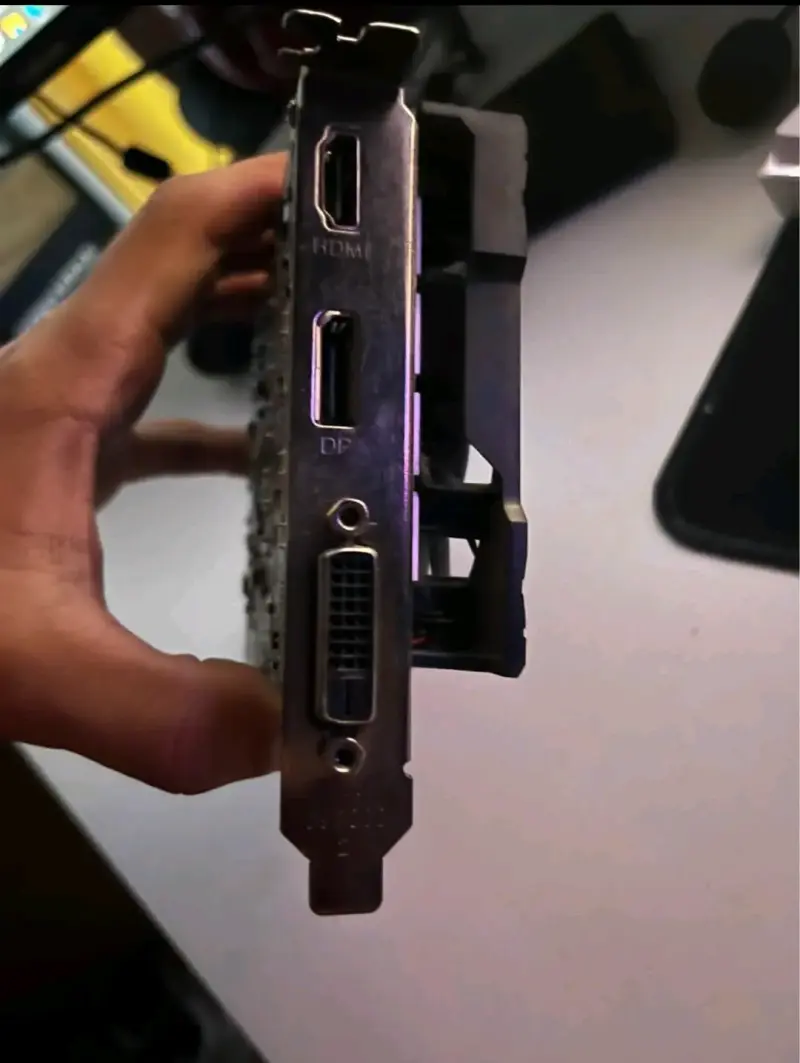 Tarjeta gráfica Gtx 1050TI 4Gb - 2