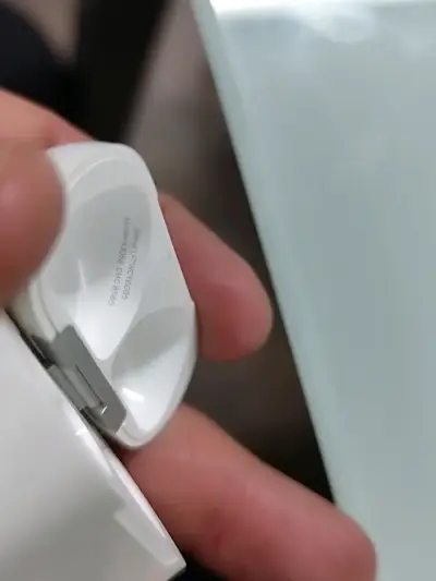 Audífonos apple 4 generación  modeló A3058 - miniatura 5