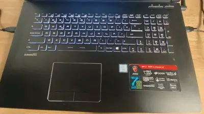 Laptop MSI gaming con teclado incluido - miniatura 4