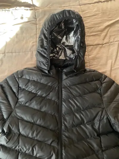 Parka negra acolchada - miniatura 3