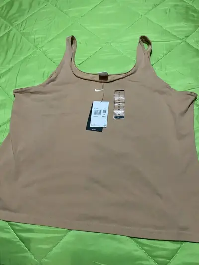 Polera Nike beige 3X nueva - miniatura 2