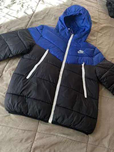 Chaqueta Nike azul y negra - miniatura 1
