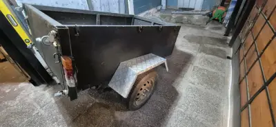 Carro de arrastre negro usado - miniatura 3
