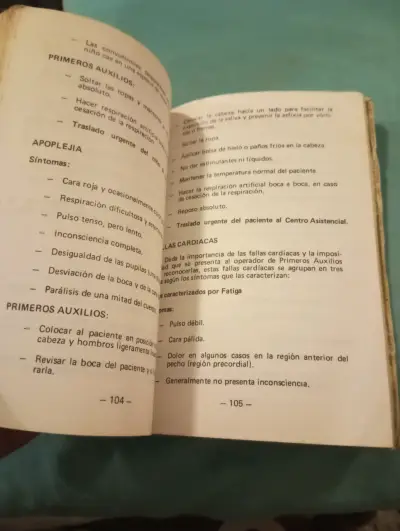 Antiguo Manual Primeros Auxilios Cruz Roja Chilena - miniatura 3