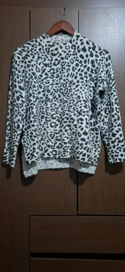Suéter estampado leopardo - miniatura 1