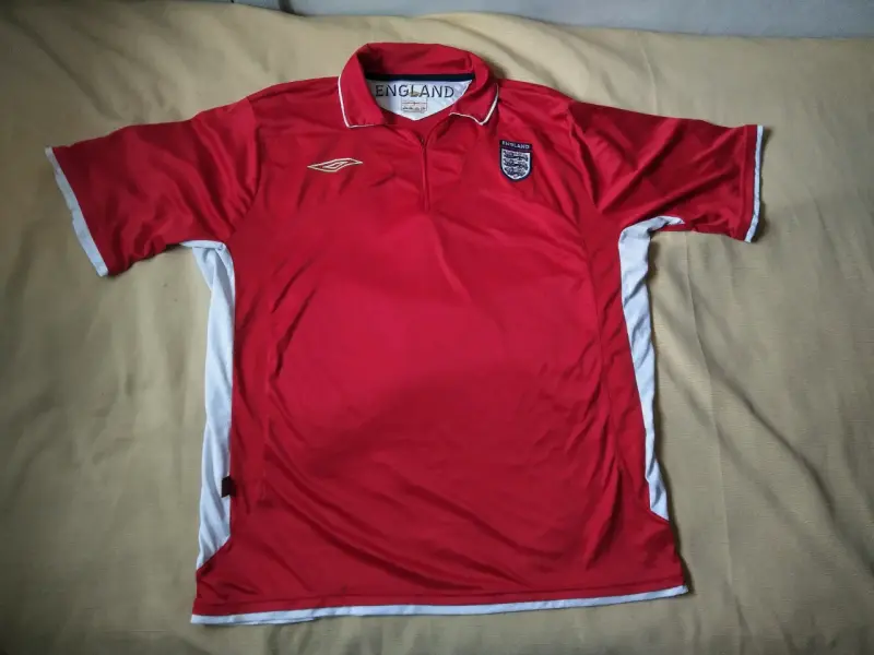Camiseta roja Inglaterra Umbro 2006 - 1