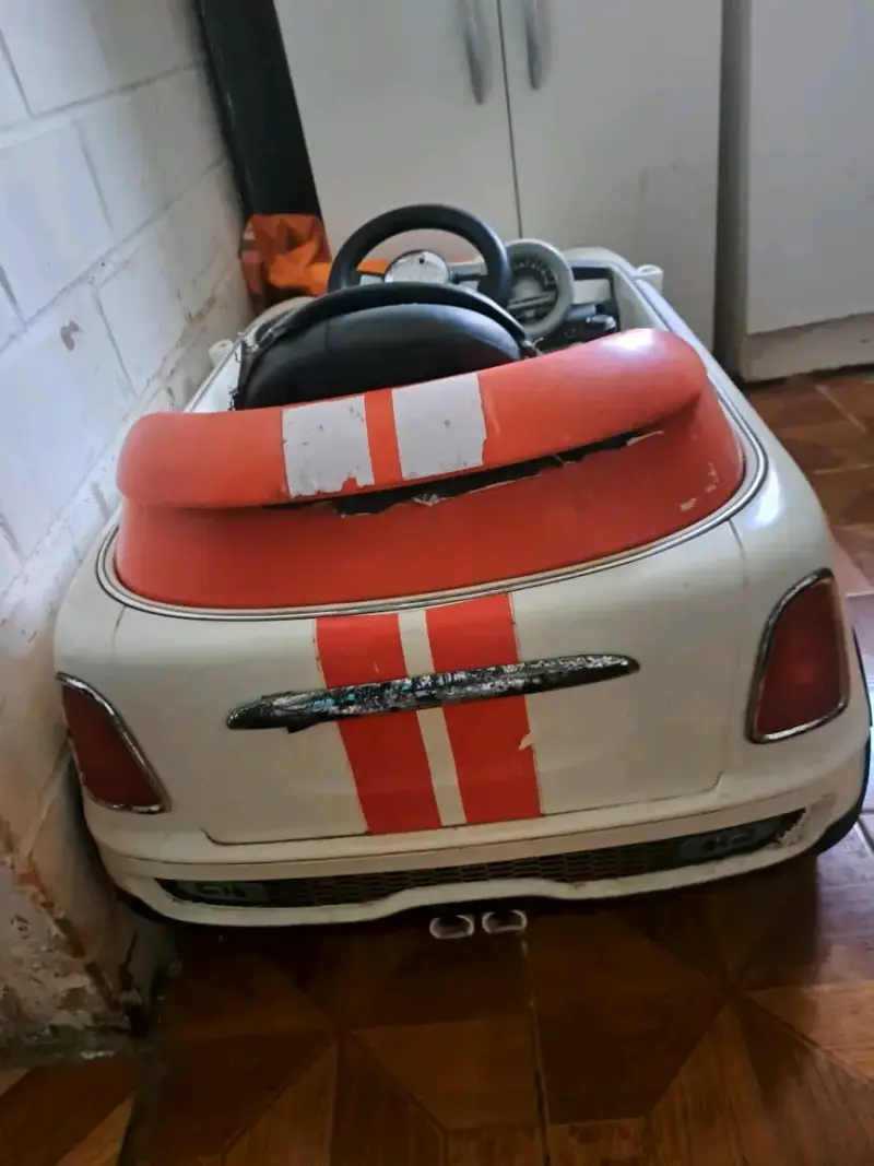 Auto eléctrico infantil Mini - 3