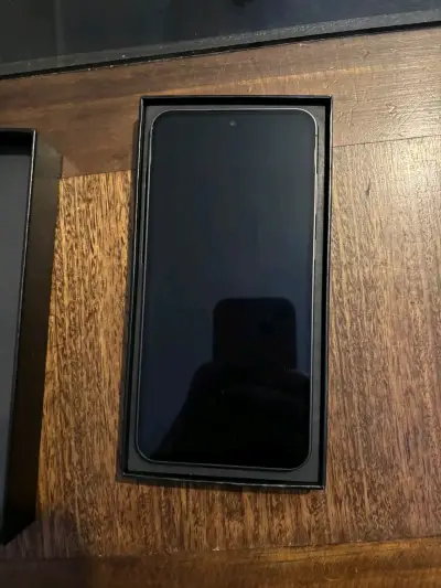 Samsung Galaxy S24 FE nuevo - miniatura 2
