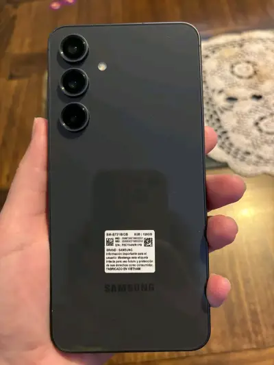 Samsung Galaxy S24 FE nuevo - miniatura 3