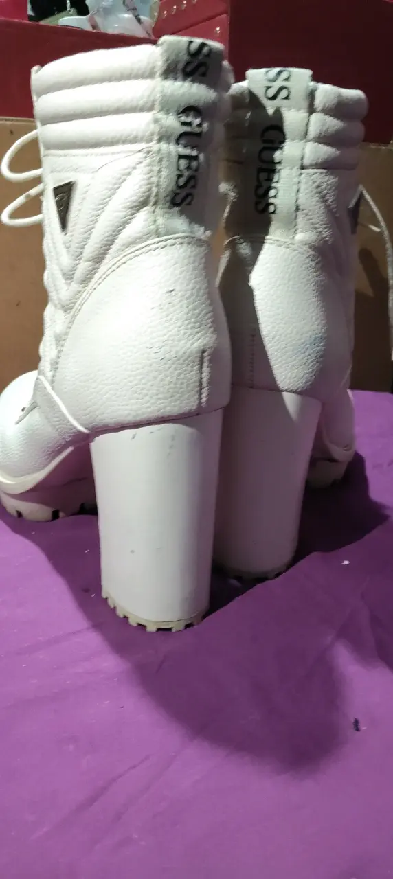 Botines blancos con taco alto Guess - 4