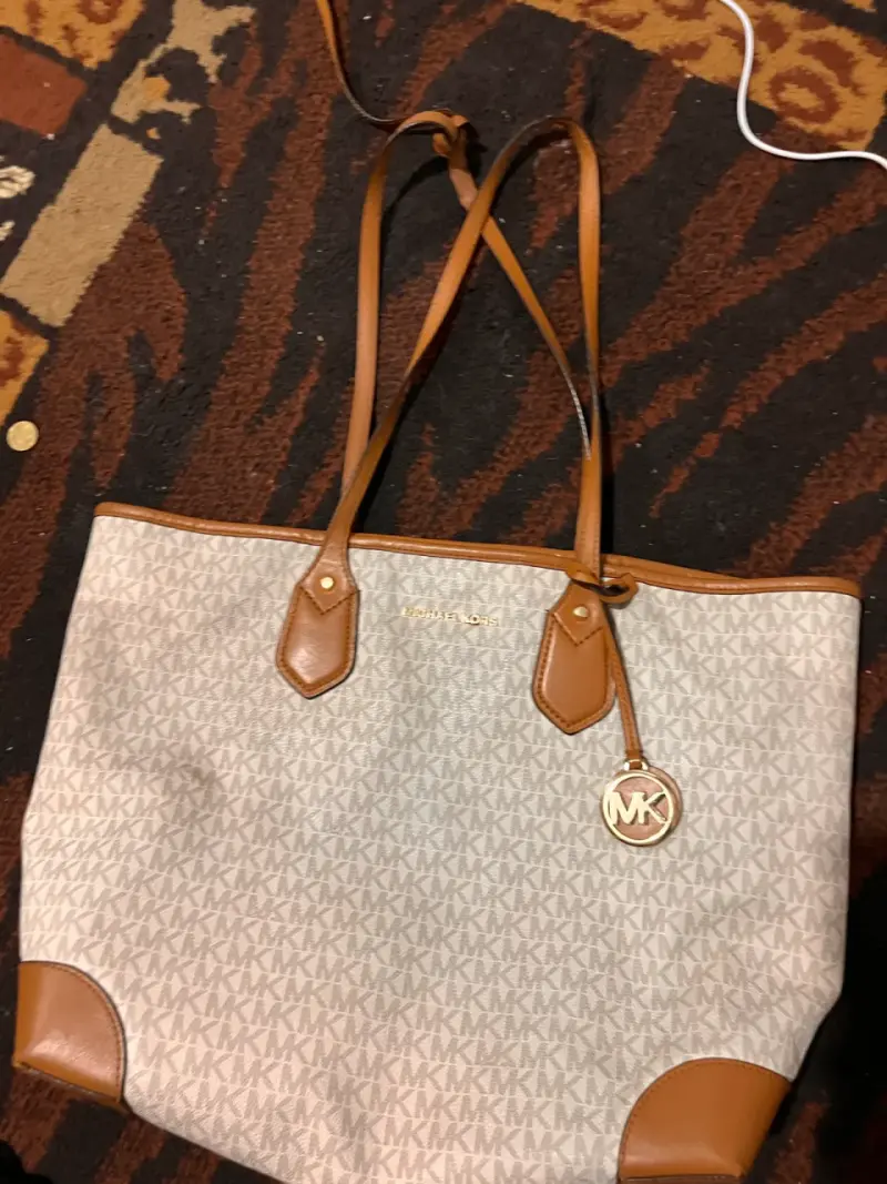 Bolso beige con logo Michael Kors - 1