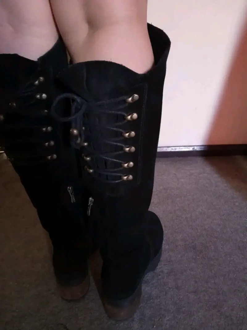 Botas negras de tacón alto - 2