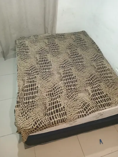 Colchón de dos plazas con base - miniatura 2