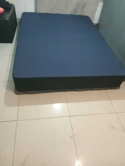 Colchón de dos plazas con base - miniatura 3