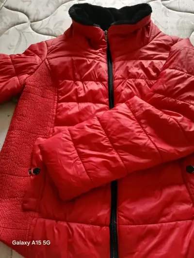 Chaqueta acolchada roja mujer - miniatura 2