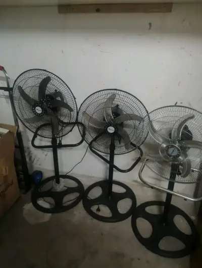 Ventiladores de pie usados - miniatura 2