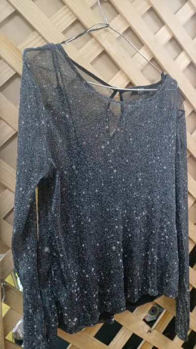 Blusa MUV negra con brillo - miniatura 2