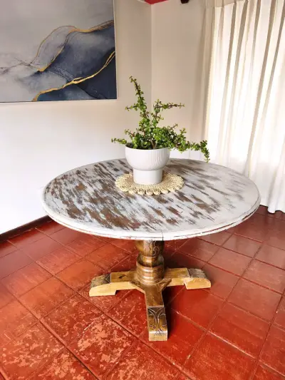 Mesa redonda de madera vintage - miniatura 1