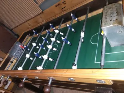 Mesa de futbolito de madera de roble - miniatura 2