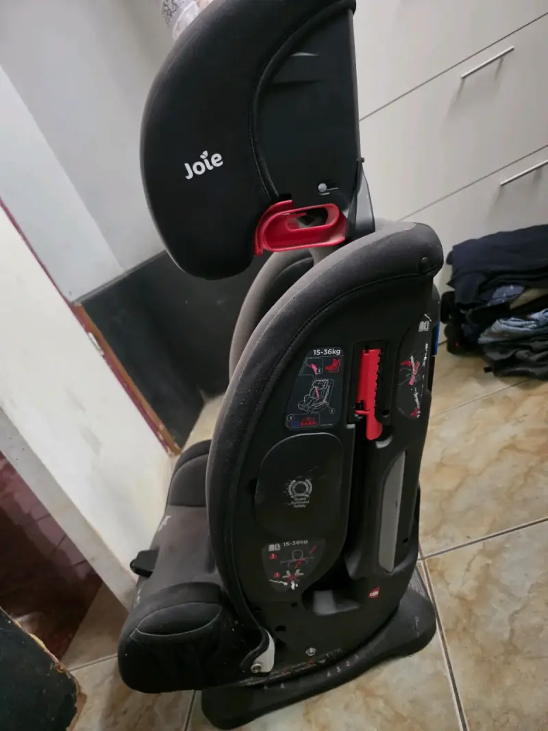 Silla de auto Joie gris - 3