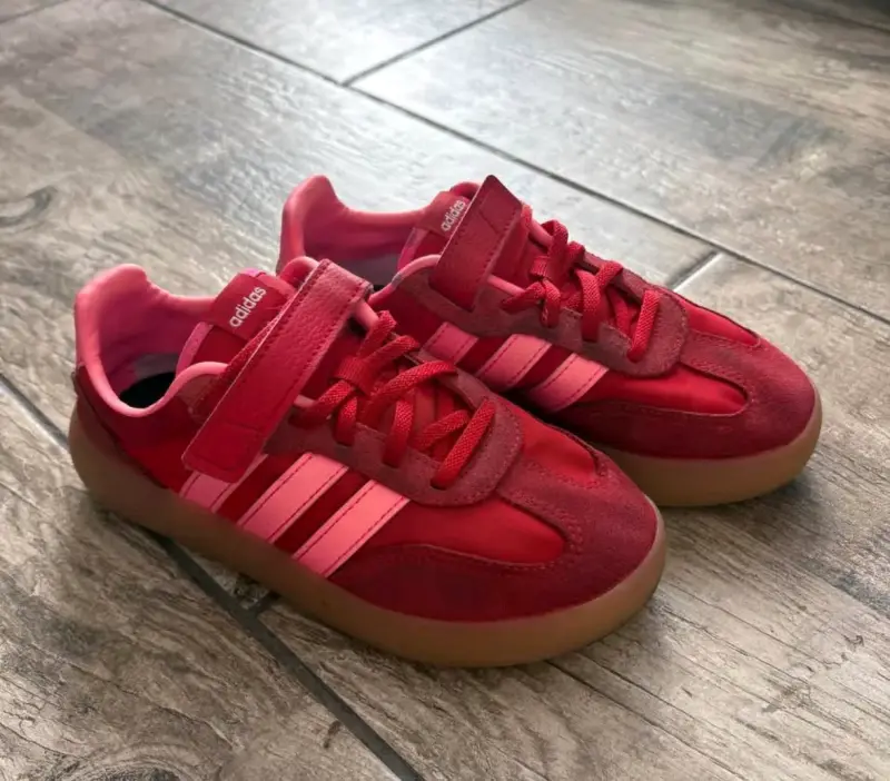 Zapatillas rojas Adidas infantiles