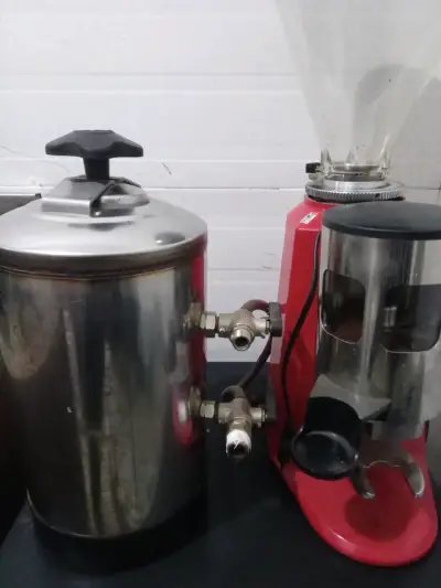 Máquina de café espresso profesional - miniatura 3
