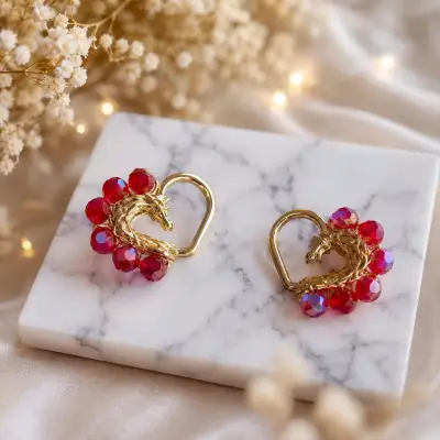 Aros dorados elegantes - miniatura 3