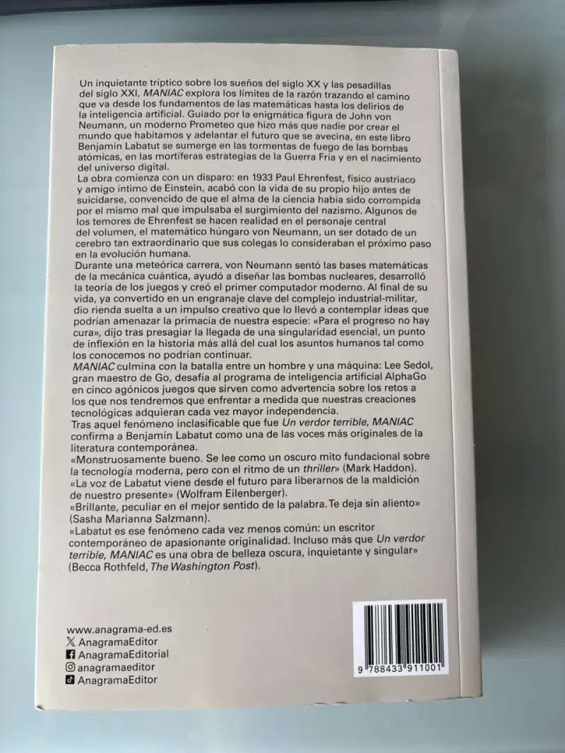 Libro 'Maniac' de Benjamín Labatut - 3