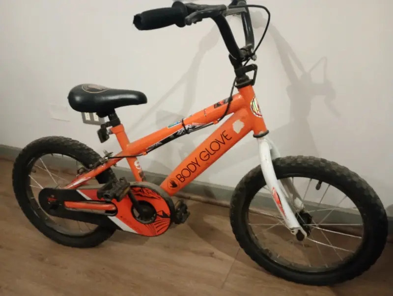 Bicicleta infantil naranja Body Glove aro 16 - 1