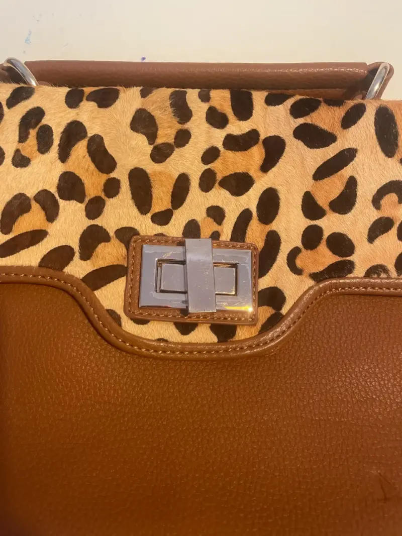 Cartera marrón diseño leopardo - 2