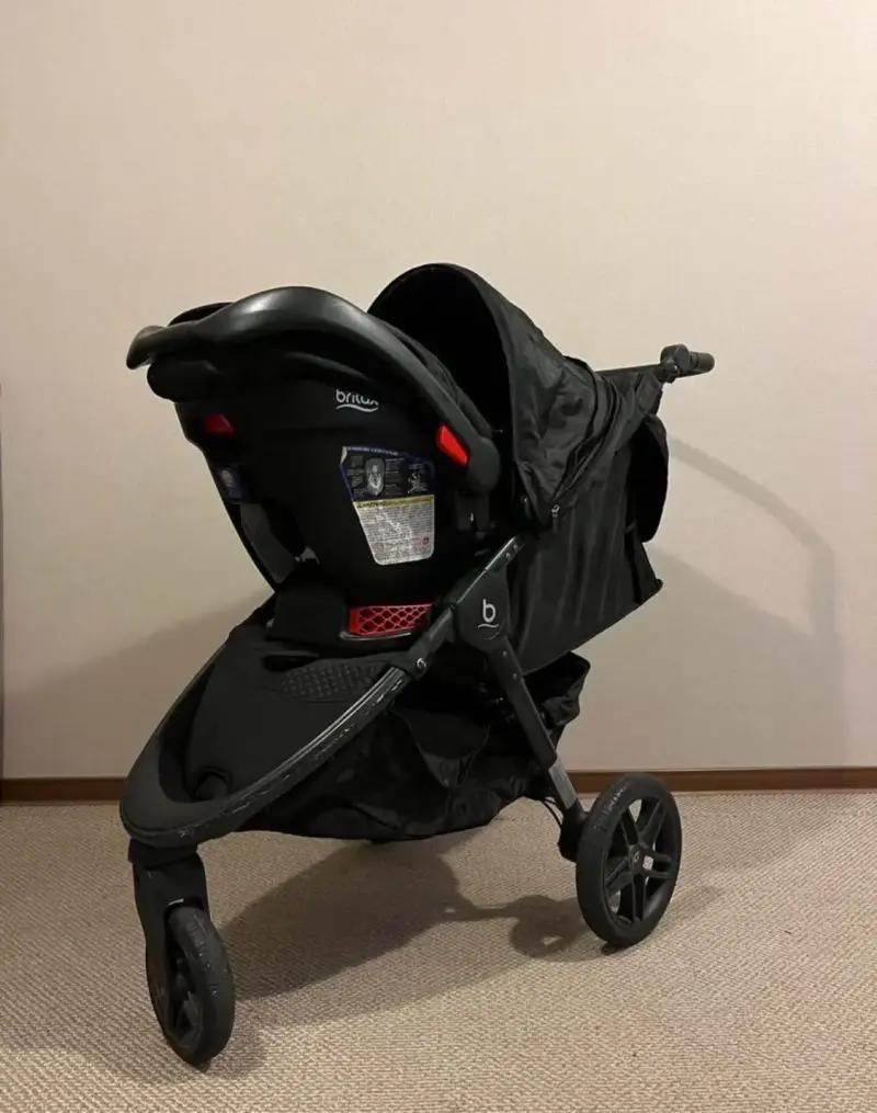 Coche de bebé Britax negro - 1