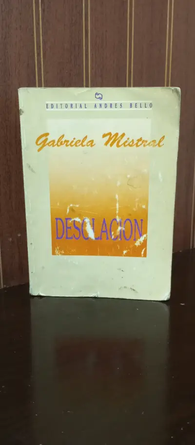 Libro Desolación de Gabriela Mistral - miniatura 1