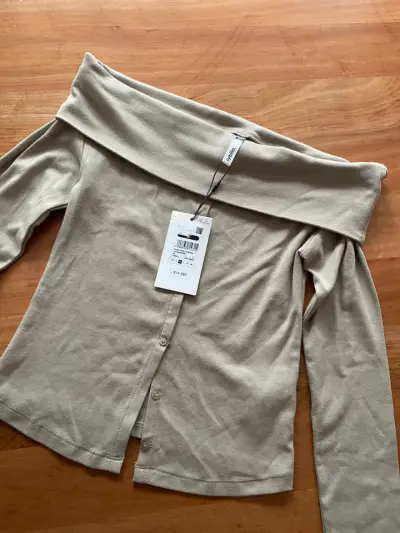 Polera beige hombros descubiertos Sybilla - miniatura 1
