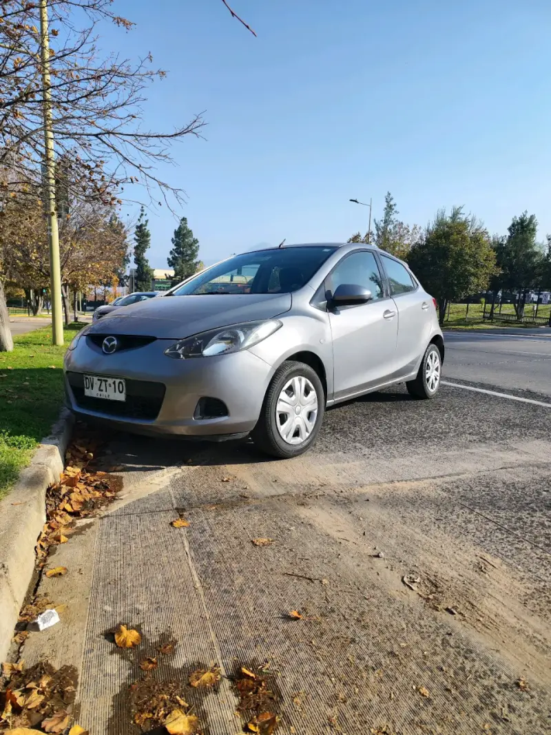 Mazda 2 sport 2012 - 5