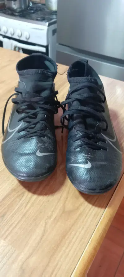 Zapatillas deportivas negras Nike - miniatura 1