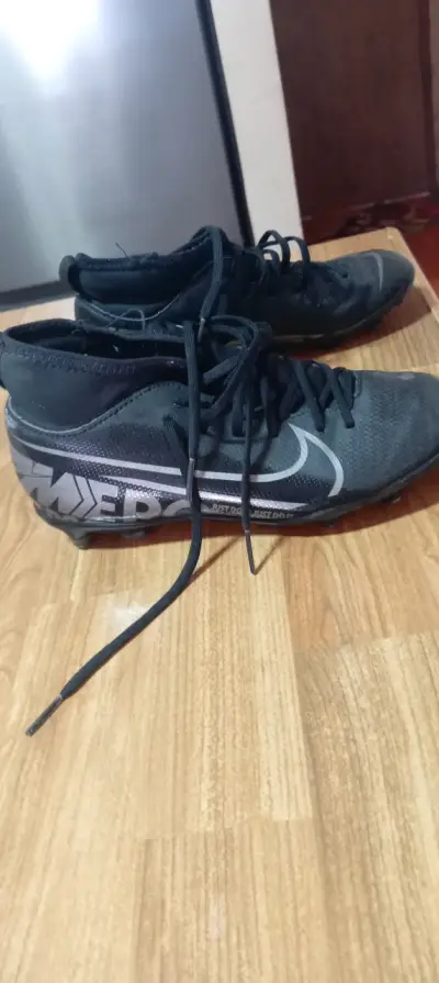 Zapatillas deportivas negras Nike - miniatura 3