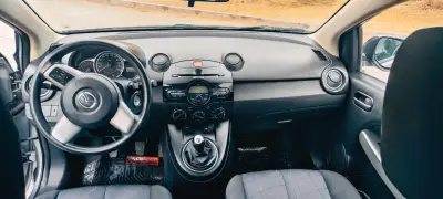 Mazda 2 sport 2012 - miniatura 8