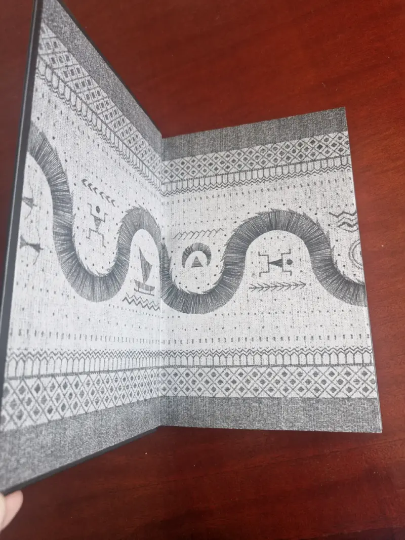 Libro 'Islas de la Ascuaoscura' - 2